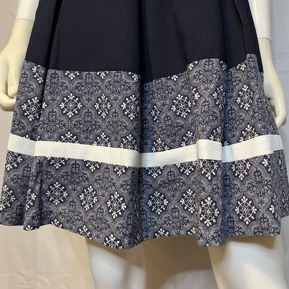 ANTHROPOLOGIE. DOE & RAE.NWT.Beautiful Navy & White sleeveless midi dress.Large. - Picture 6 of 12